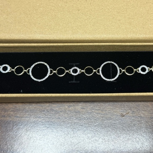 10k Solid Yellow Gold and Diamond Bracelet - Picture 6 of 7